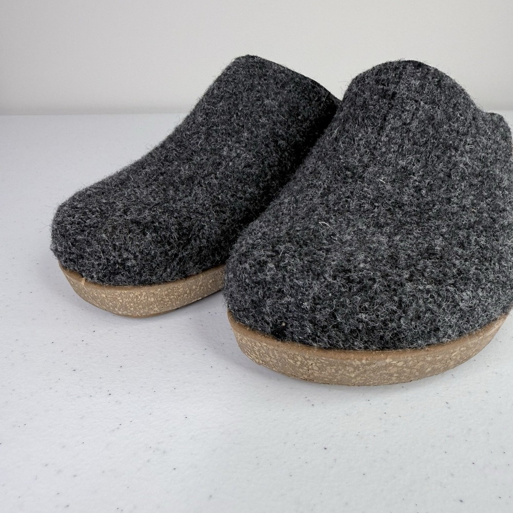 TAOS Woolery Charcoal Gray Wool Clog Slip On Shoes Size 40 9-9.5 Women's - Picture 3 of 9